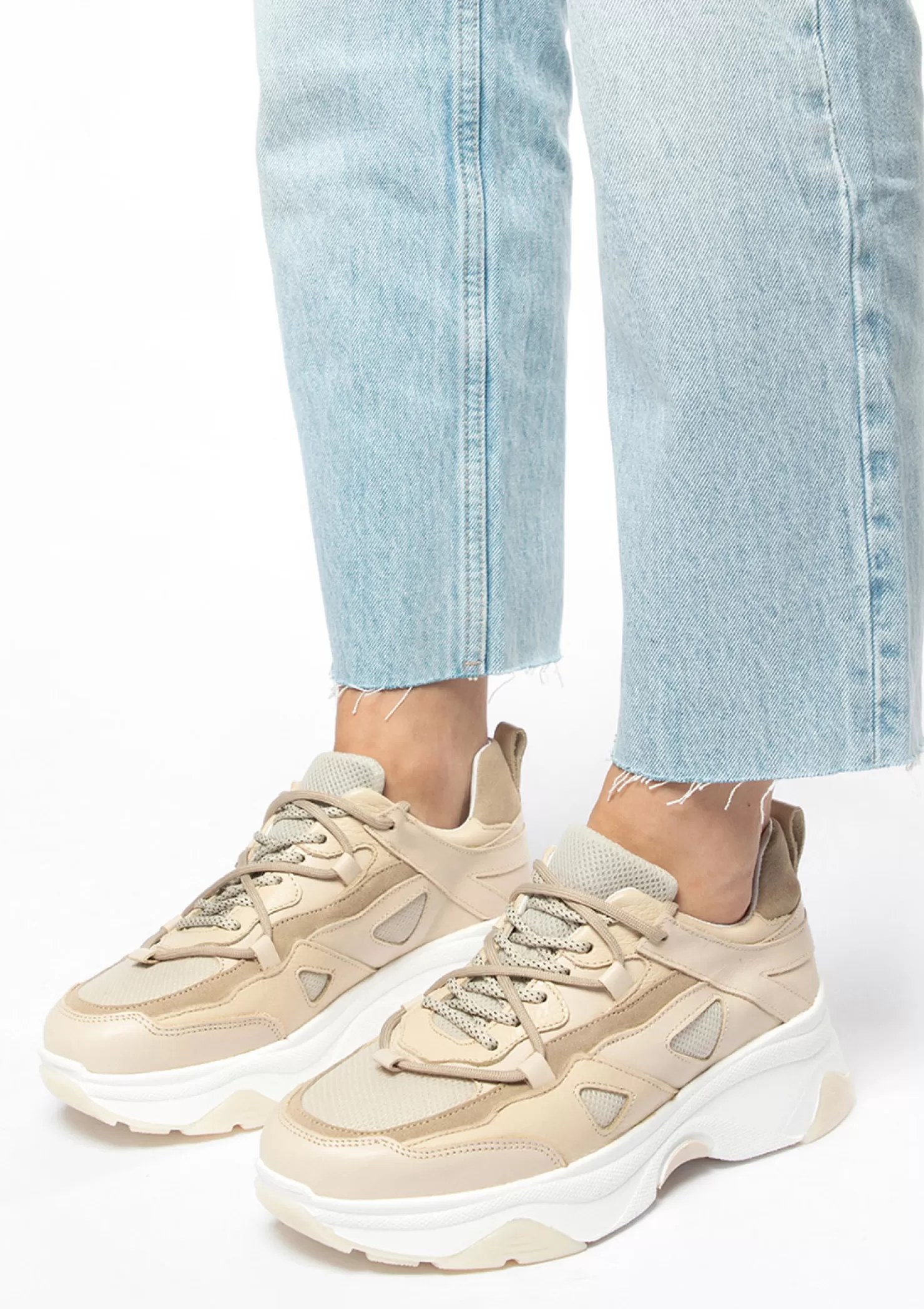 Hot Sacha Beige Sneakers Met Dubbele Veter