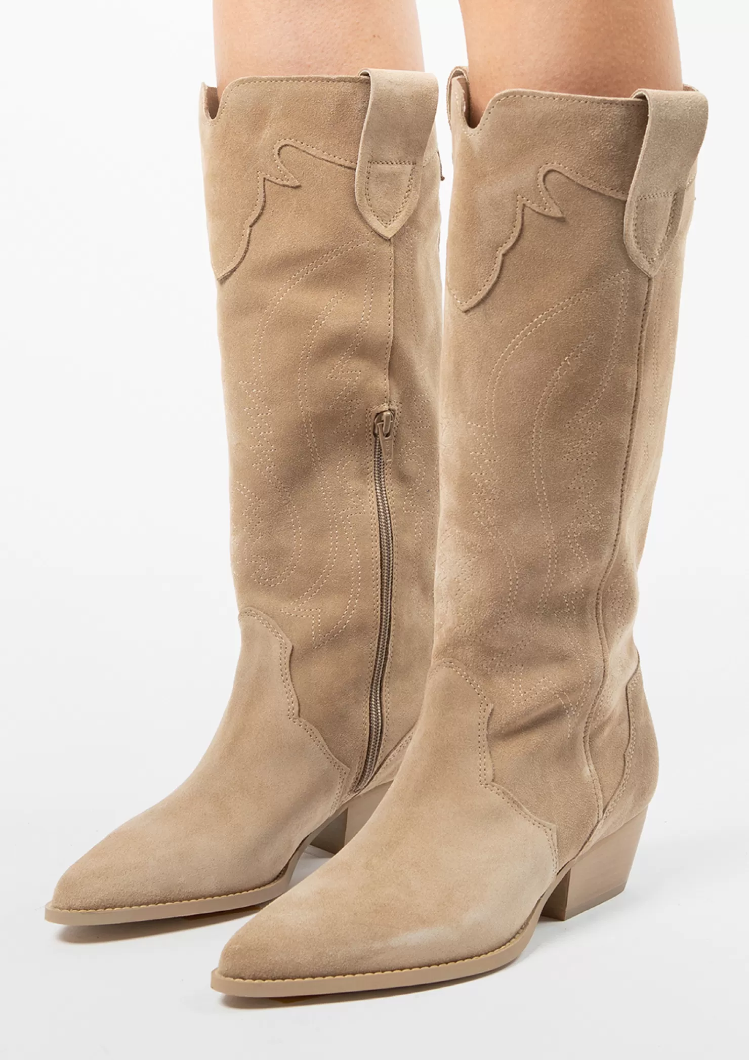 Best Sale Sacha Beige Suede Cowboylaarzen Met Sierstiksels