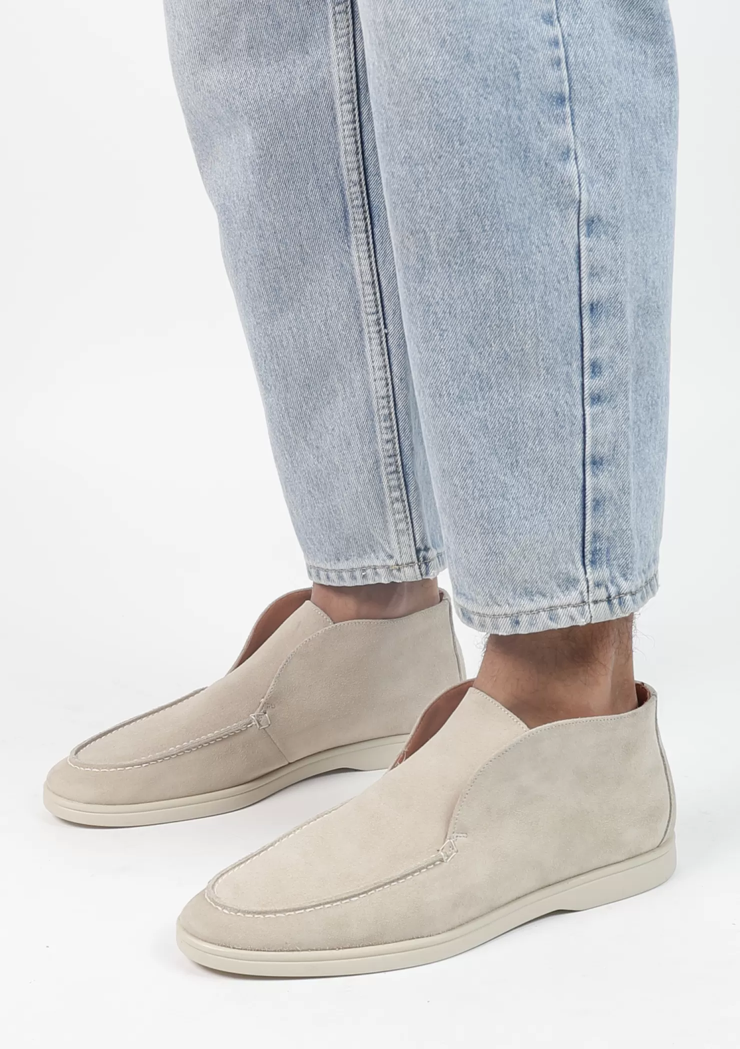 Store Sacha Beige Suede Hoge Loafers