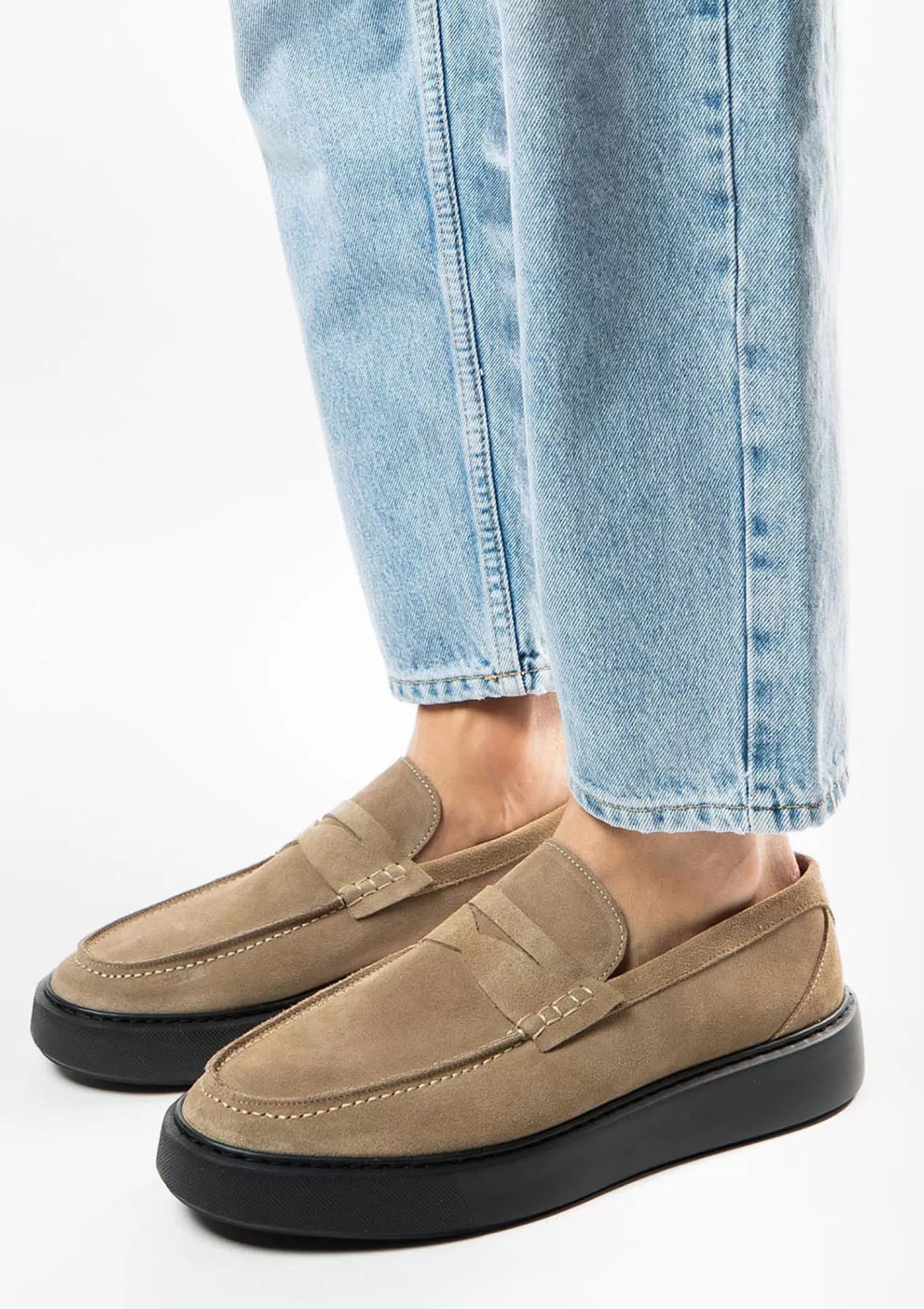 Clearance Sacha Beige Suede Penny Loafers Met Zwarte Zool