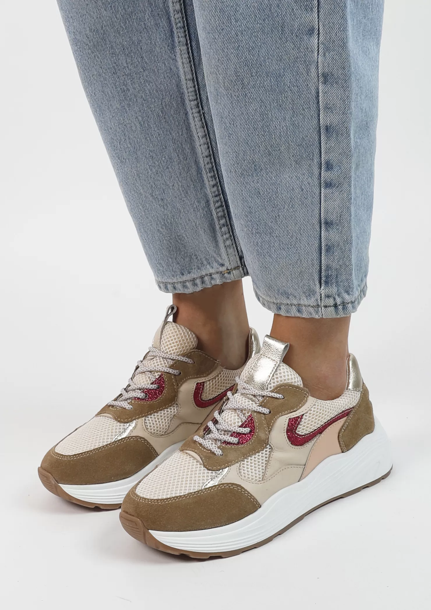 Cheap Sacha Beige Suede Sneakers Met Roze Details