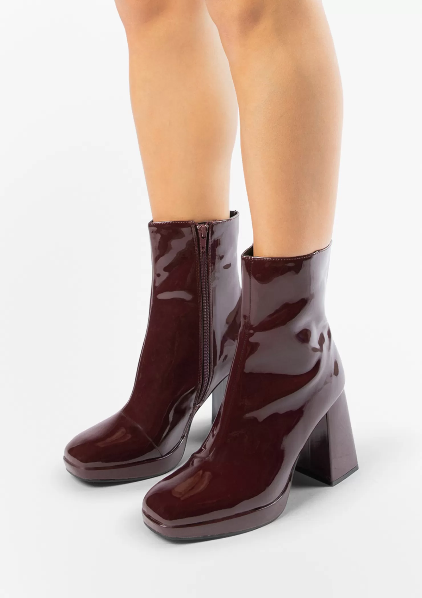 Shop Sacha Bordeaux Enkelboots Met Hak