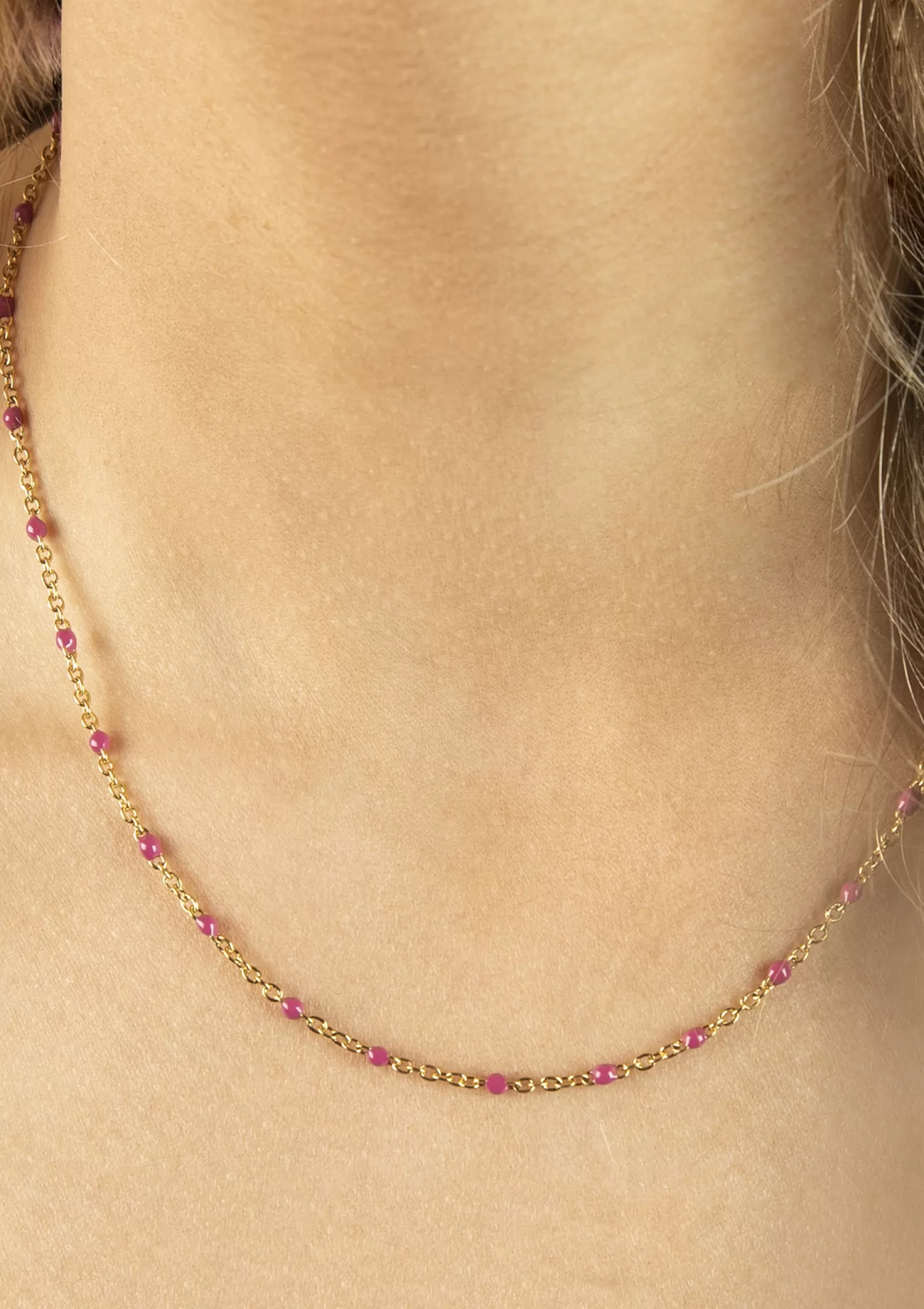 Hot Sacha Goudkleurige Ketting Met Roze Kraaltjes