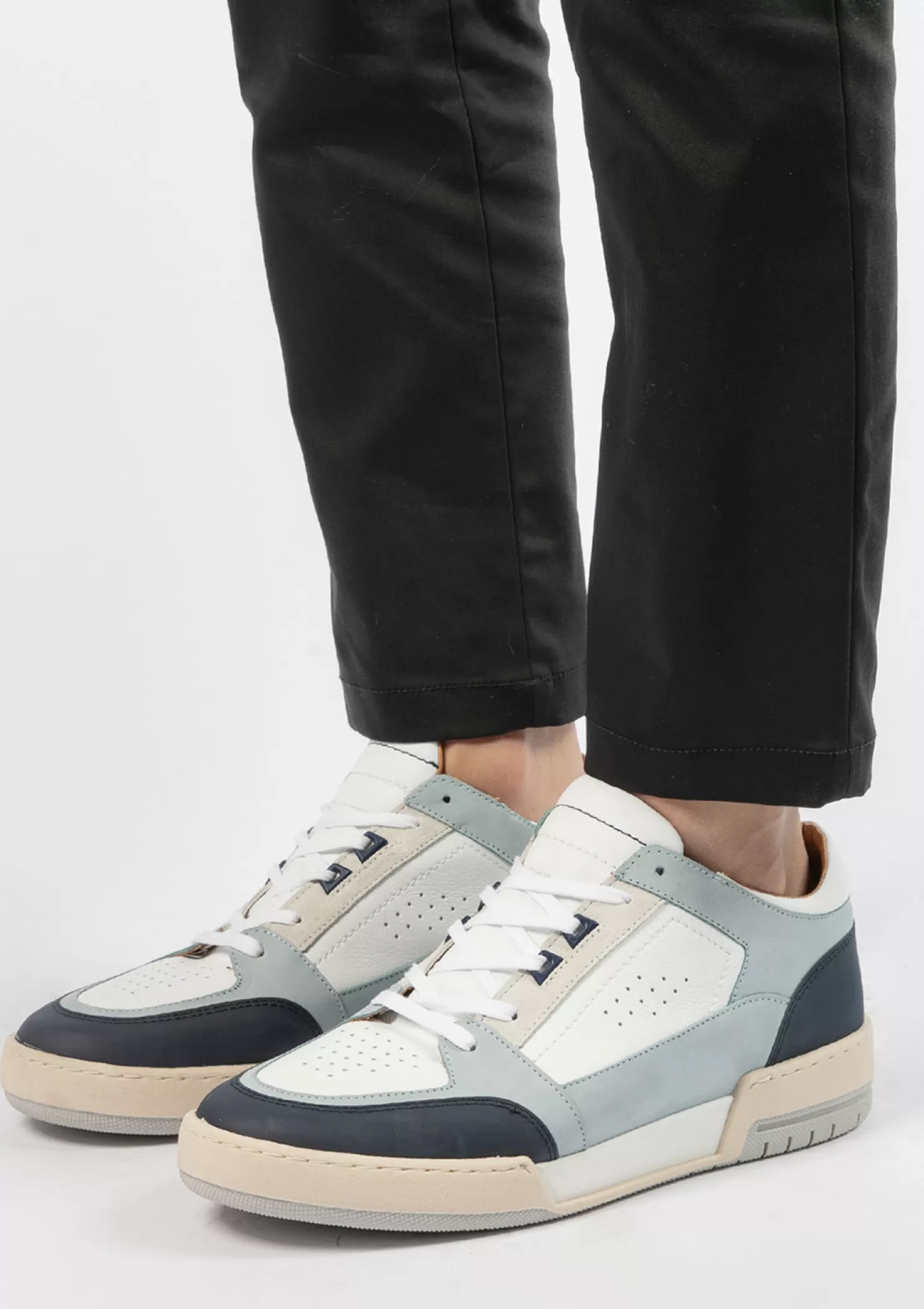 Cheap Sacha Grijze Nubuck Sneakers