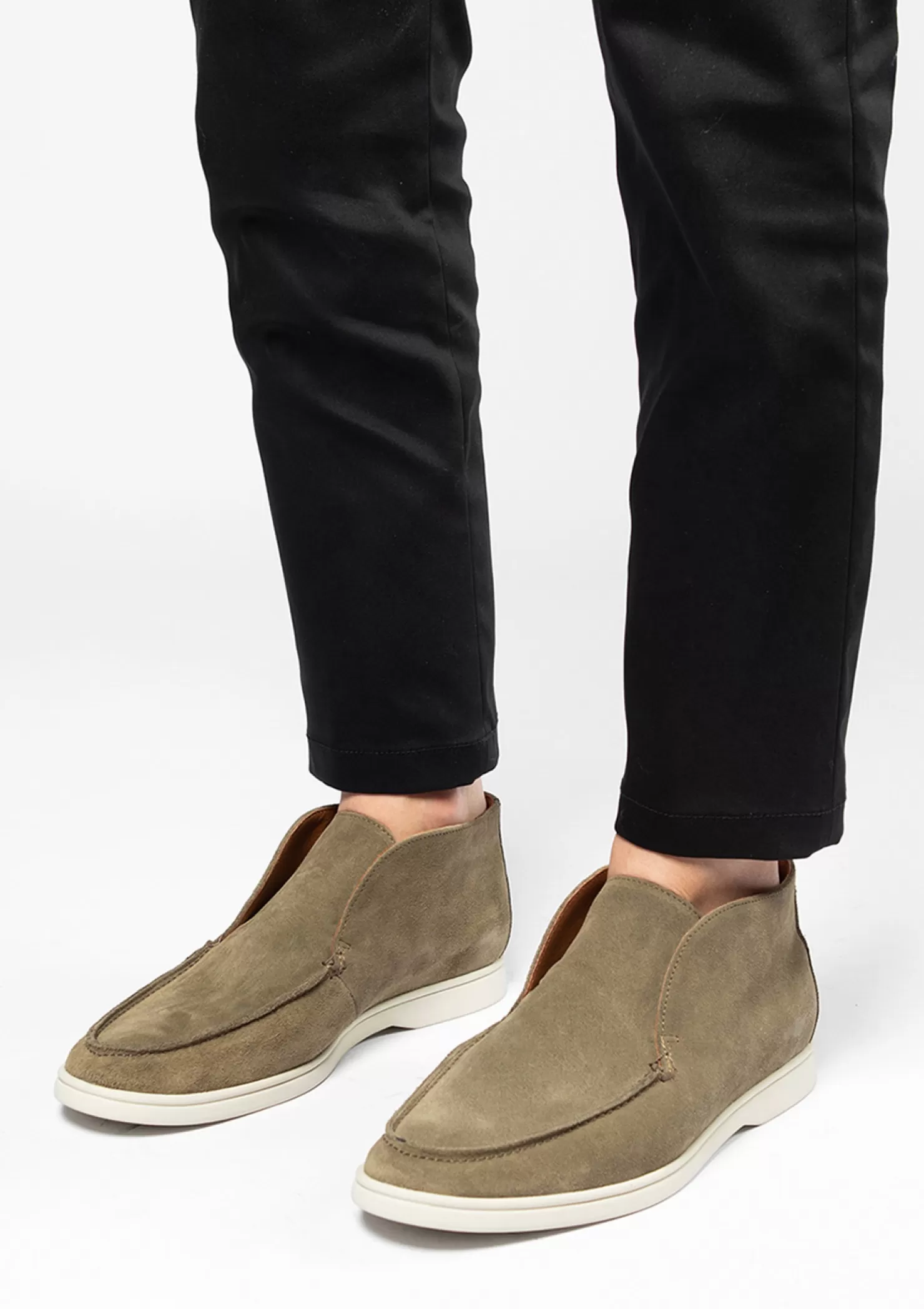 Best Sacha Groene Suede Loafers