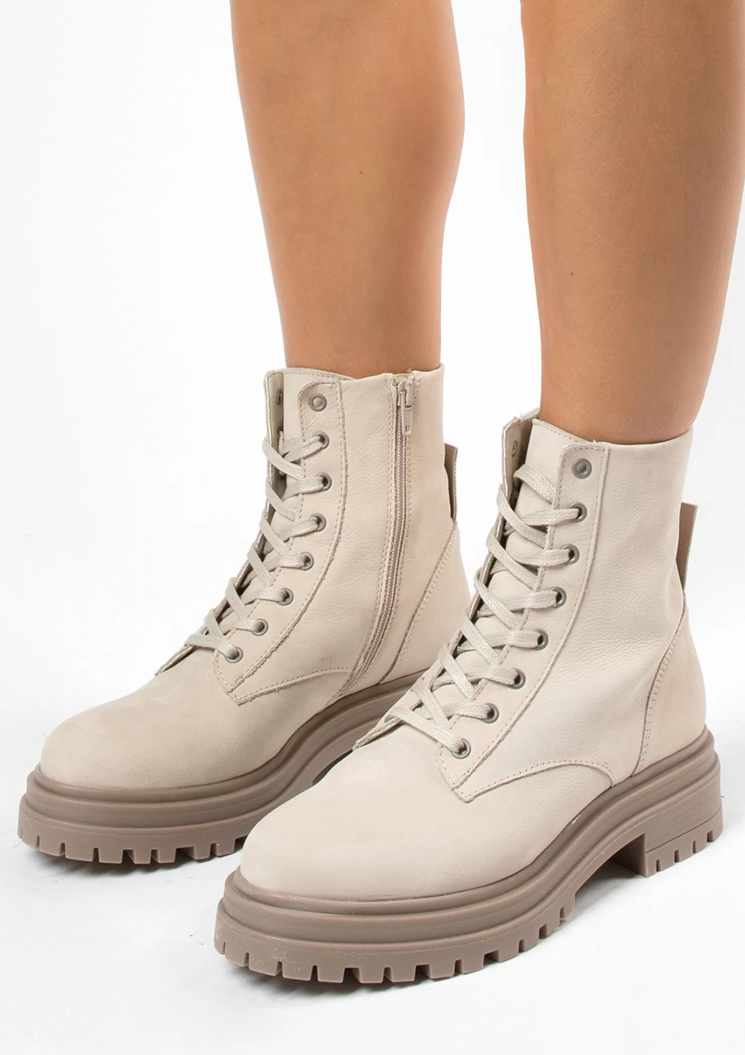 Cheap Sacha Off White Nubuck Veterlaarsjes