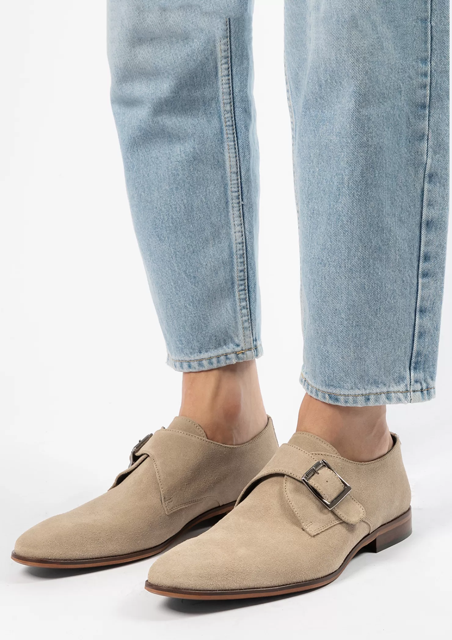 Outlet Sacha Taupe Suede Gespschoenen