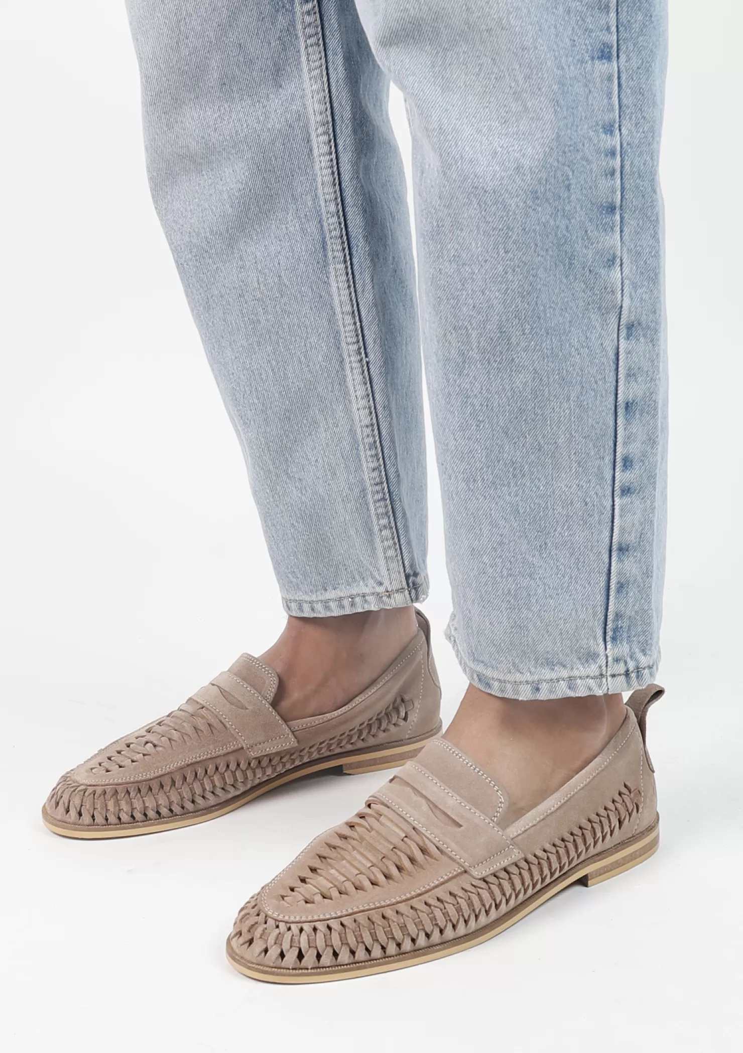 Hot Sacha Taupe Suede Gevlochten Loafers