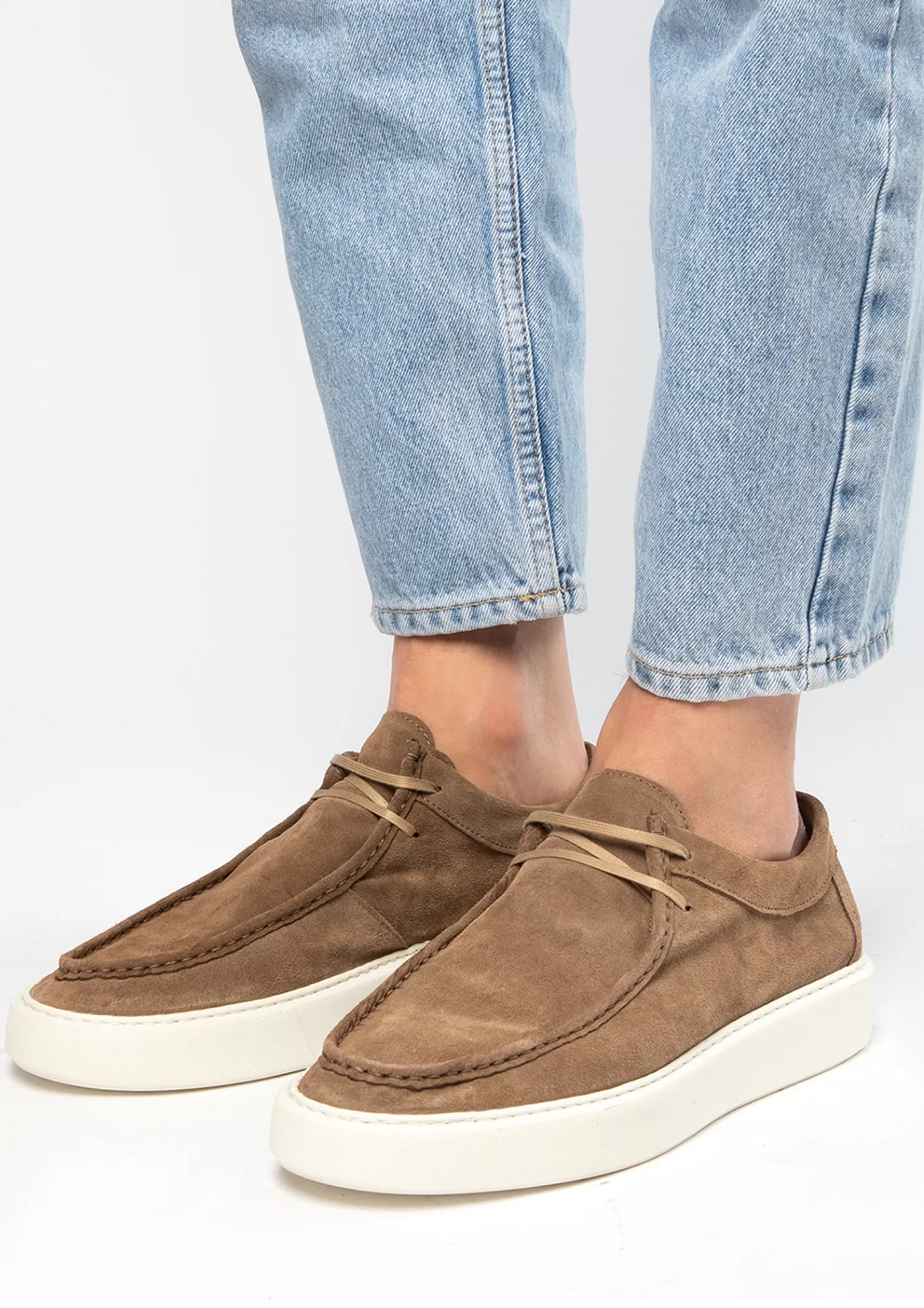 Shop Sacha Taupe Suede Veterschoenen