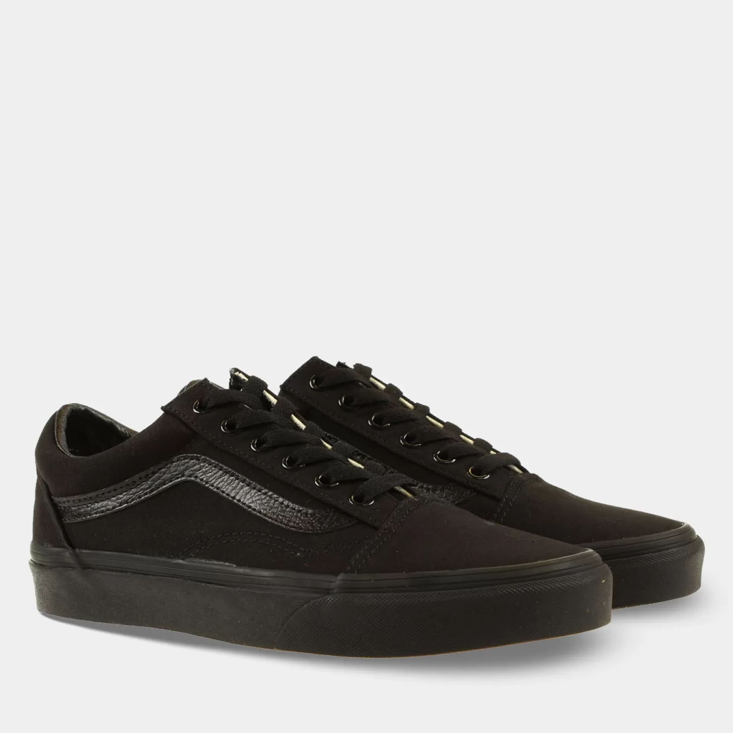 Shop Sacha Vans Old Skool True Black Dames