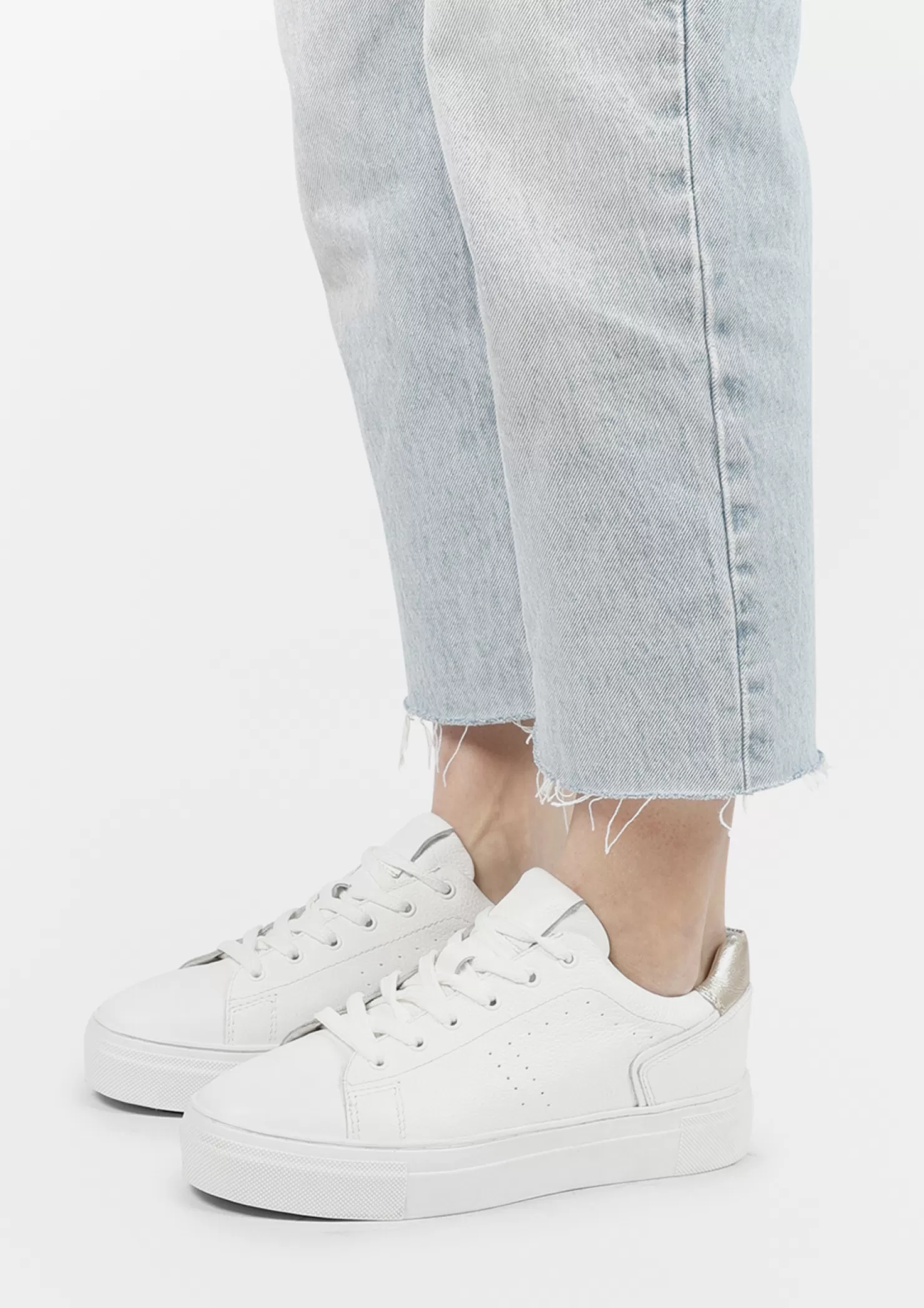 New Sacha Witte Leren Sneakers Met Goudkleurig Detail