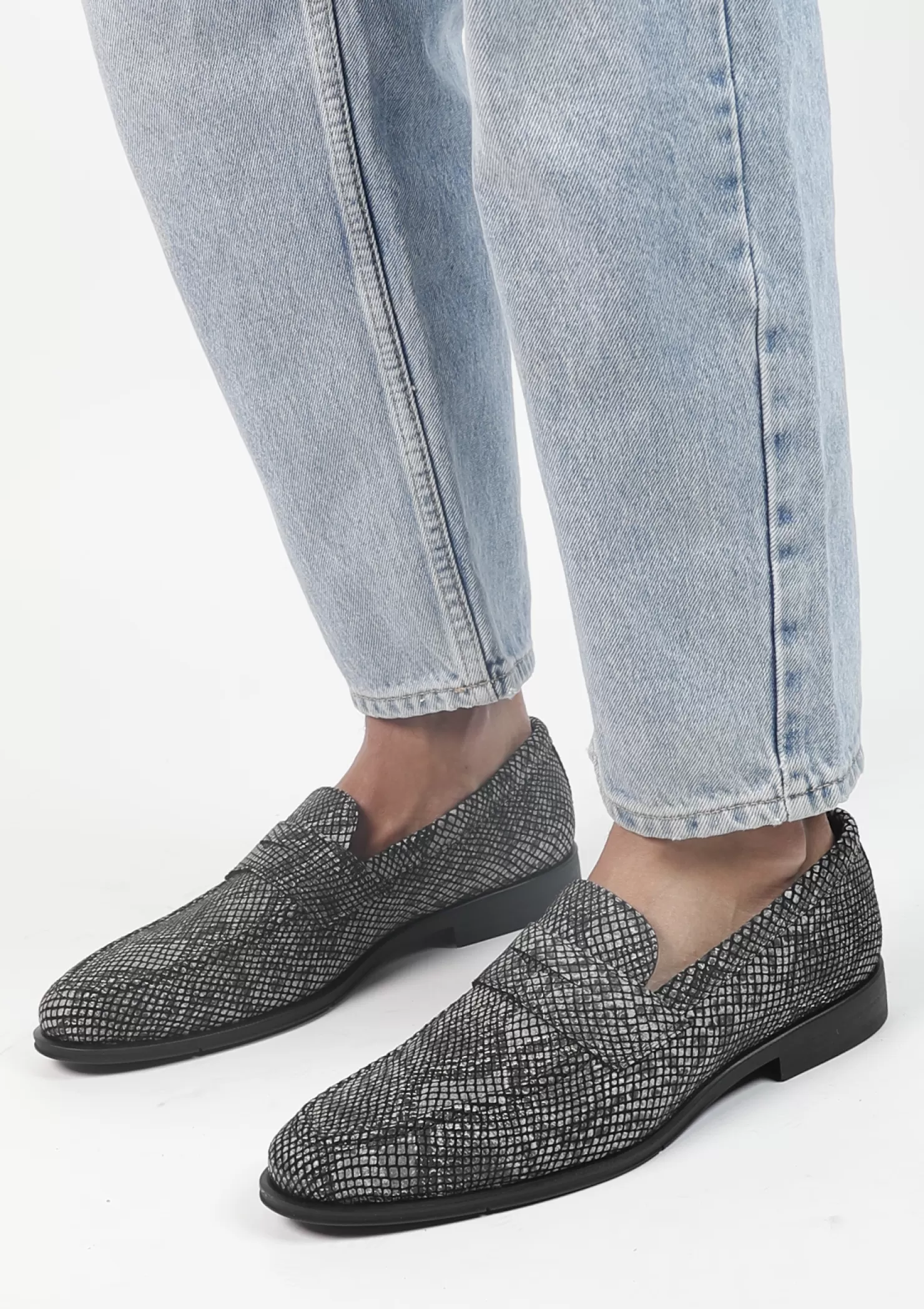 Outlet Sacha Zwarte Leren Penny Loafers Met Pythonprint