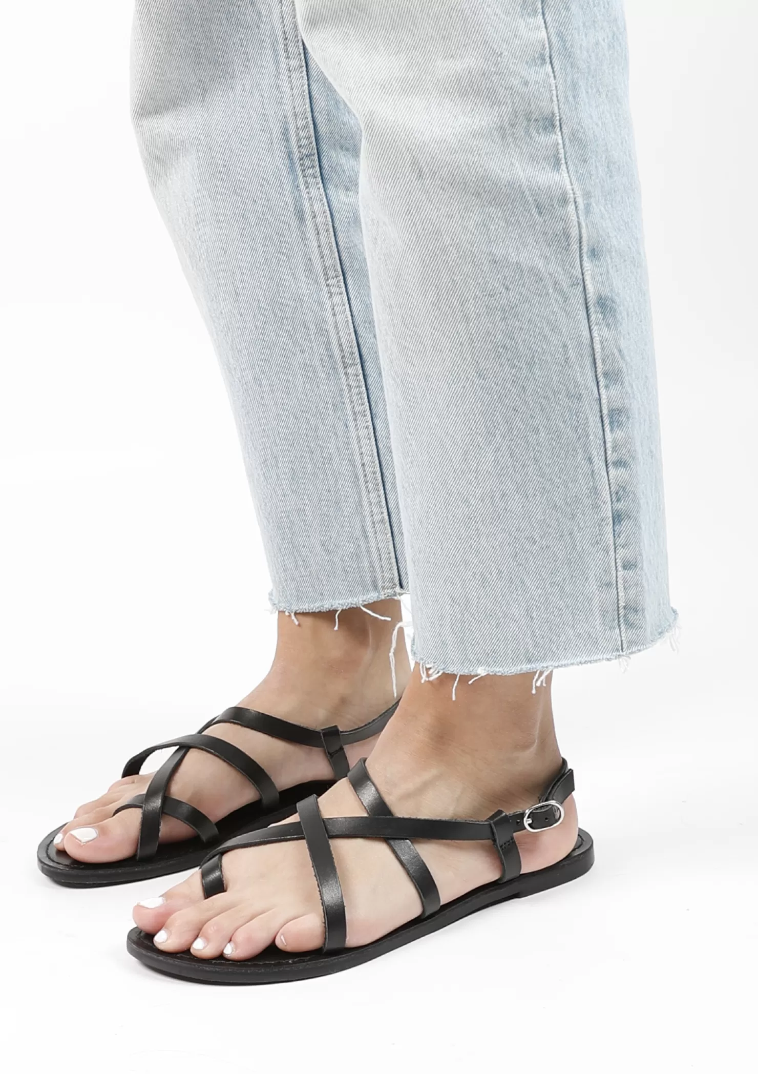 Hot Sacha Zwarte Leren Sandalen Met Gekruiste Bandjes