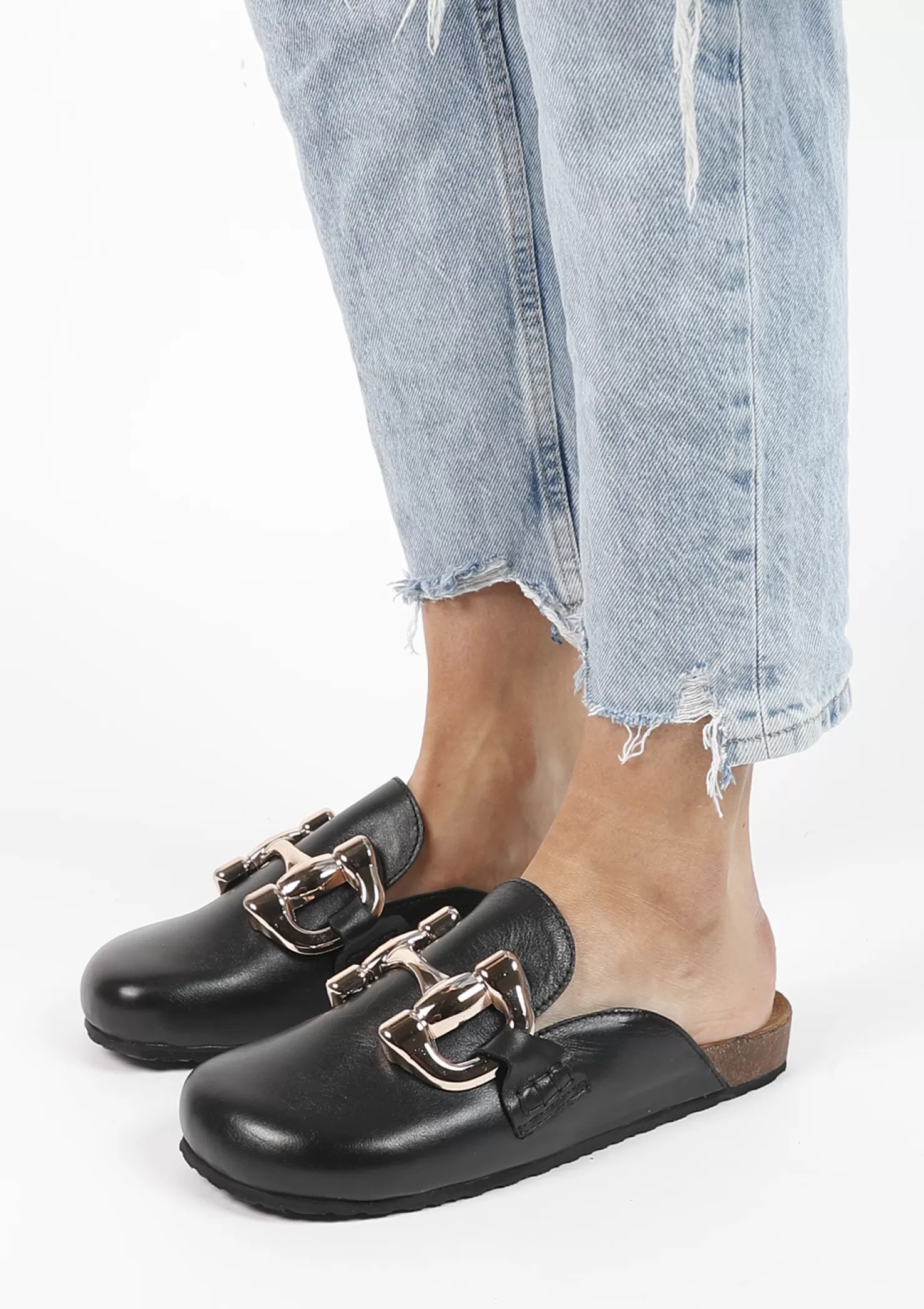 Hot Sacha Zwarte Leren Slip Ons Met Chain