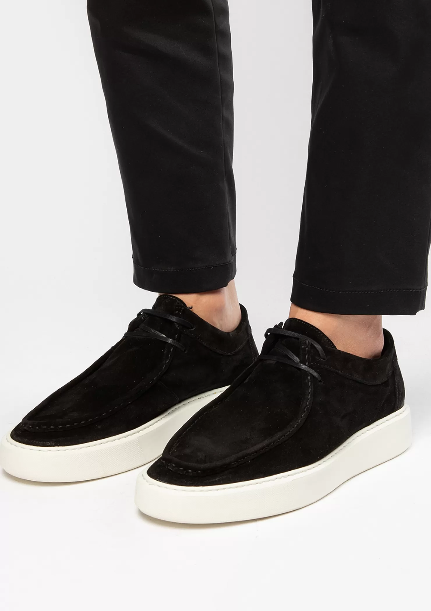 Discount Sacha Zwarte Suede Veterschoenen